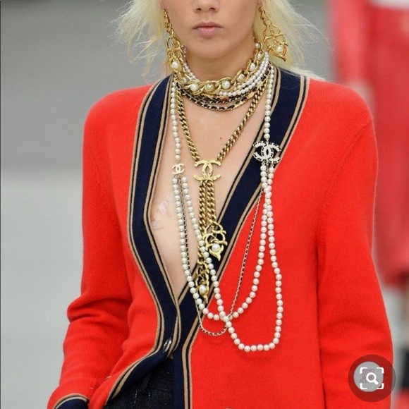SOLD FOR $1500 CHANEL 11A Pear Necklace - Picture 8 of 8